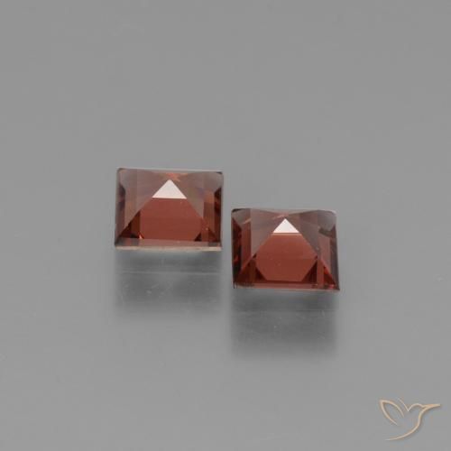 Pyrope Garnet Gemstones in 5 x 5 mm (calibrated) Size for Sale, Pyrope Garnet Stones in Brick Red Color