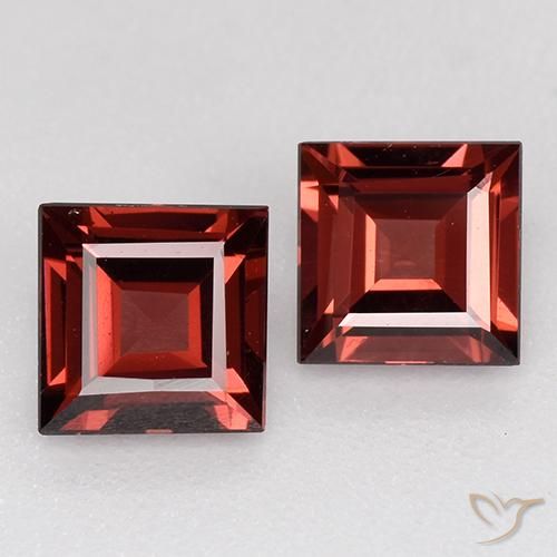 1.39ctw Natural Dark Red Pyrope Garnet, Square, VS