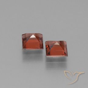 Pyrope Garnet Gemstones in 5 x 5 mm (calibrated) Size for Sale, Pyrope Garnet Stones in Medium Red Color