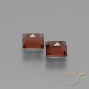 Pyrope Garnet Gemstones in 5 x 5 mm (calibrated) Size for Sale, Pyrope Garnet Stones in Medium Red Color
