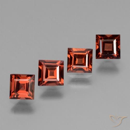 2.82ctw Natural Medium Red Pyrope Garnet, Square, VVS-VS