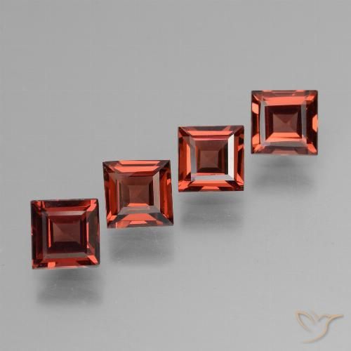 2.67ctw Natural Medium Red Pyrope Garnet, Square, VS