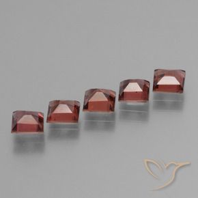 Pyrope Garnet Gemstones in 4.5 x 4.5 mm Size for Sale, Pyrope Garnet Stones in Brick Red Color