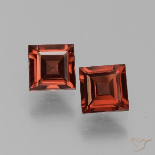 1.54 ct Square Cut Pyrope Garnet, 5.1 x 5 mm From Mozambique, Photo A