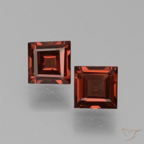 1.40ctw Natural Scarlet Red Pyrope Garnet, Square, VS