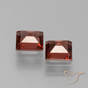 Pyrope Garnet Gemstones in 5 x 5 mm (calibrated) Size for Sale, Pyrope Garnet Stones in Brick Red Color