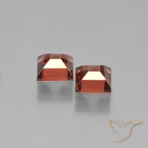Pyrope Garnet Gemstones in 5 x 5 mm (calibrated) Size for Sale, Pyrope Garnet Stones in Scarlet Red Color
