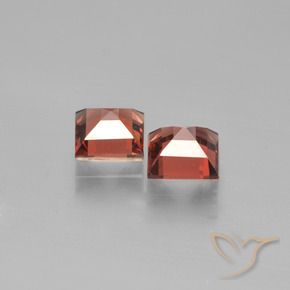 Pyrope Garnet Gemstones in 5 x 5 mm (calibrated) Size for Sale, Pyrope Garnet Stones in Scarlet Red Color