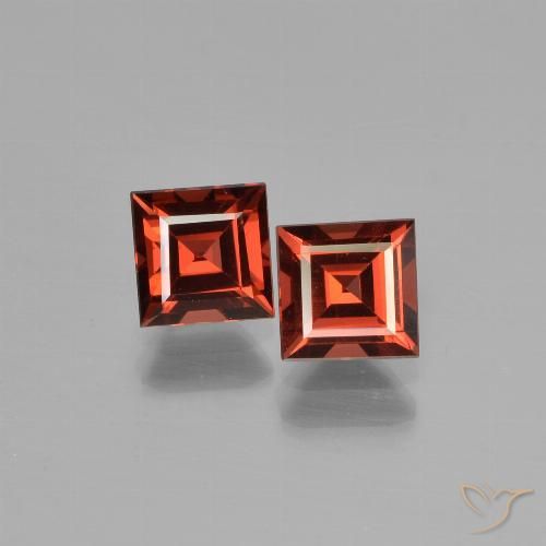 1.70ctw Natural Medium Red Pyrope Garnet, Square, VVS-VS