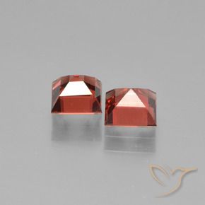 Pyrope Garnet Gemstones in 5 x 5 mm (calibrated) Size for Sale, Pyrope Garnet Stones in Medium Red Color