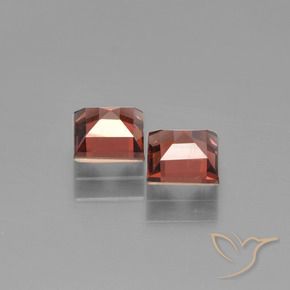 Pyrope Garnet Gemstones in 5 x 5 mm (calibrated) Size for Sale, Pyrope Garnet Stones in Scarlet Red Color
