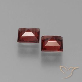 Pyrope Garnet Gemstones in 5 x 5 mm (calibrated) Size for Sale, Pyrope Garnet Stones in Deep Red Color