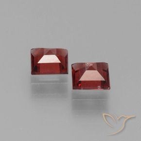 Pyrope Garnet Gemstones in 5 x 5 mm (calibrated) Size for Sale, Pyrope Garnet Stones in Deep Red Color