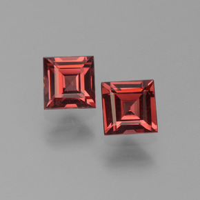 Dark Red Pyrope Garnet Gem - 0.7ct Square Step-Cut (ID: 451043)