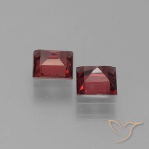 Pyrope Garnet Gemstones in 5 x 5 mm (calibrated) Size for Sale, Pyrope Garnet Stones in Dark Red Color