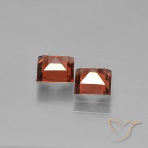 Pyrope Garnet Gemstones in 5 x 5 mm (calibrated) Size for Sale, Pyrope Garnet Stones in Scarlet Red Color