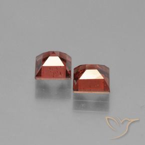 Pyrope Garnet Gemstones in 5 x 5 mm (calibrated) Size for Sale, Pyrope Garnet Stones in Medium Red Color