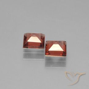 Pyrope Garnet Gemstones in 5 x 5 mm (calibrated) Size for Sale, Pyrope Garnet Stones in Medium Red Color