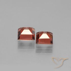 Pyrope Garnet Gemstones in 5 x 5 mm (calibrated) Size for Sale, Pyrope Garnet Stones in Scarlet Red Color