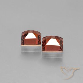 Pyrope Garnet Gemstones in 5 x 5 mm (calibrated) Size for Sale, Pyrope Garnet Stones in Medium Red Color