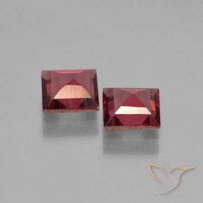 Pyrope Garnet Gemstones in 5.3 x 5.1 mm Size for Sale, Pyrope Garnet Stones in Scarlet Red Color