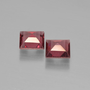 Pyrope Garnet Gemstones in 5 x 5 mm (calibrated) Size for Sale, Pyrope Garnet Stones in Medium Red Color