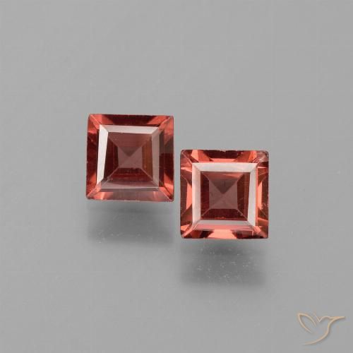 1.53ctw Natural Scarlet Red Pyrope Garnet, Square, VS