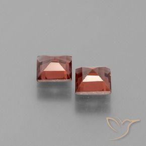 Pyrope Garnet Gemstones in 5 x 5 mm (calibrated) Size for Sale, Pyrope Garnet Stones in Scarlet Red Color