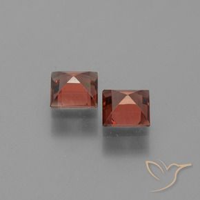 Pyrope Garnet Gemstones in 5 x 5 mm (calibrated) Size for Sale, Pyrope Garnet Stones in Medium Red Color