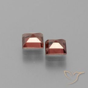 Pyrope Garnet Gemstones in 5 x 5 mm (calibrated) Size for Sale, Pyrope Garnet Stones in Dark Red Color