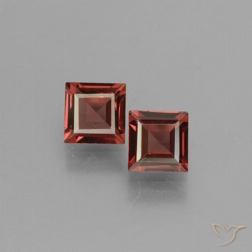 1.34 ct Square Cut Pyrope Garnet, 5 x 5 mm From Mozambique, Photo A