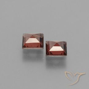 Pyrope Garnet Gemstones in 5 x 5 mm (calibrated) Size for Sale, Pyrope Garnet Stones in Deep Scarlet Red Color