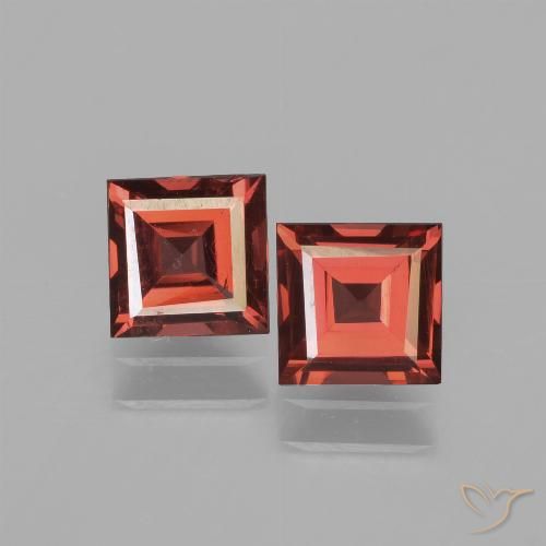 1.47ctw Natural Medium Red Pyrope Garnet, Square, VVS-VS