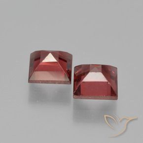 Pyrope Garnet Gemstones in 5 x 5 mm (calibrated) Size for Sale, Pyrope Garnet Stones in Scarlet Red Color