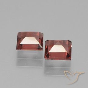 Pyrope Garnet Gemstones in 5 x 5 mm (calibrated) Size for Sale, Pyrope Garnet Stones in Medium-Dark Red Color