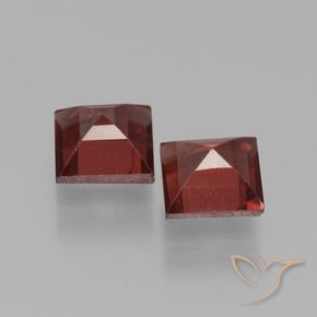Pyrope Garnet Gemstones in 5 x 5 mm (calibrated) Size for Sale, Pyrope Garnet Stones in Dark Red Color