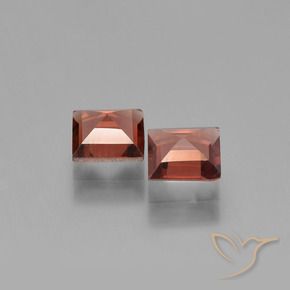 Pyrope Garnet Gemstones in 5 x 5 mm (calibrated) Size for Sale, Pyrope Garnet Stones in Scarlet Red Color