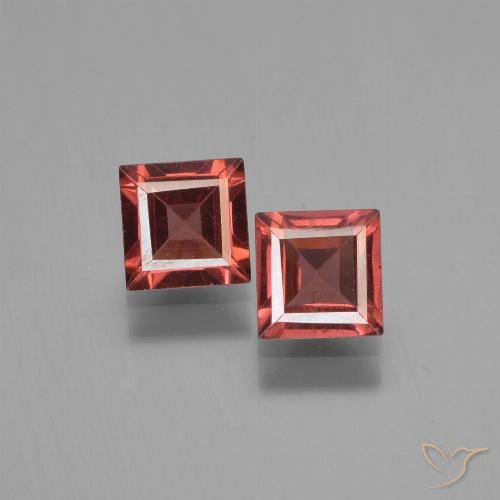 1.47ctw Natural Scarlet Red Pyrope Garnet, Square, VVS-VS