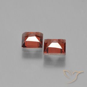 Pyrope Garnet Gemstones in 5 x 5 mm (calibrated) Size for Sale, Pyrope Garnet Stones in Medium Red Color