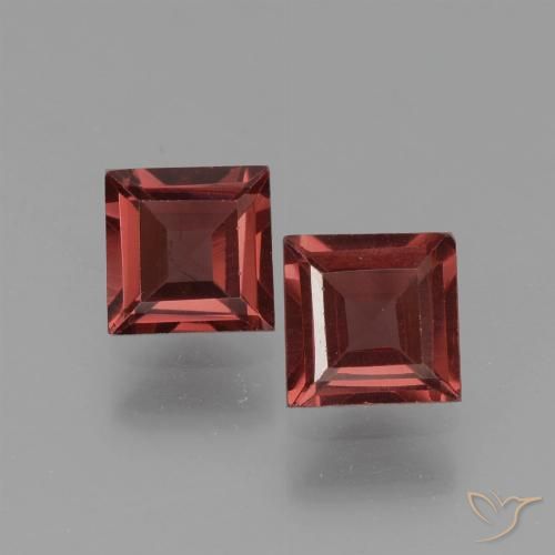 1.51 ct Square Cut Pyrope Garnet, 5 x 5 mm From Mozambique, Photo A