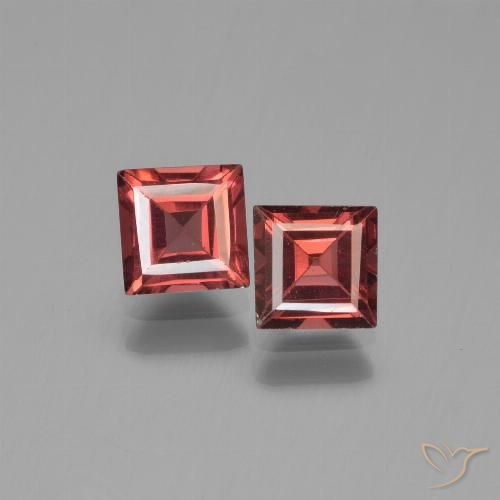1.61ctw Natural Medium Red Pyrope Garnet, Square, VVS-VS