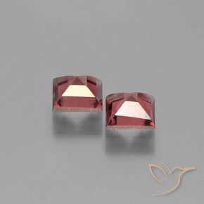 Pyrope Garnet Gemstones in 5 x 5 mm (calibrated) Size for Sale, Pyrope Garnet Stones in Deep Red Color