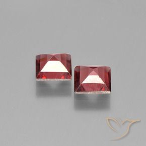 Pyrope Garnet Gemstones in 5 x 5 mm (calibrated) Size for Sale, Pyrope Garnet Stones in Merlot Red Color