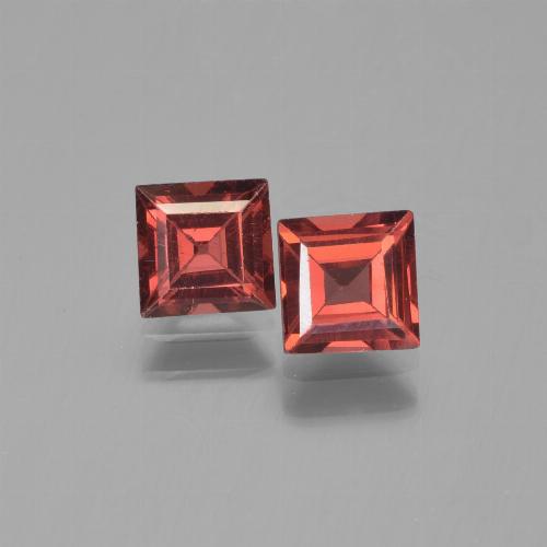 Medium Red Гранат Пироп Камень - 0.8ct Квадратная форма ступенчатая огранка (ID: 451224)
