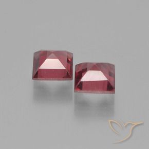 Pyrope Garnet Gemstones in 5 x 5 mm (calibrated) Size for Sale, Pyrope Garnet Stones in Medium-Dark Red Color
