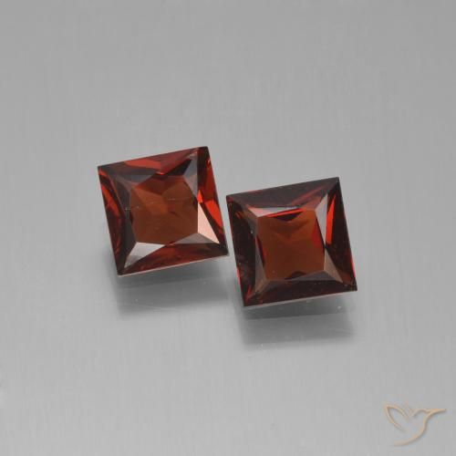 1.41 ct Princess Cut Pyrope Garnet, 5.1 x 5.1 mm From Mozambique, Photo A