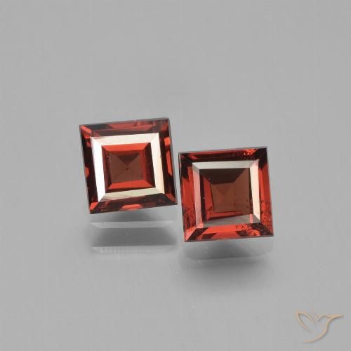 1.69ctw Natural Deep Red Pyrope Garnet, Square, VVS-VS