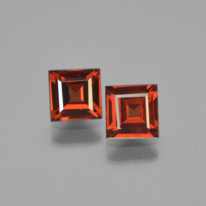 Bright Red Pyrope Garnet Gem - 0.8ct Square Step-Cut (ID: 451269)
