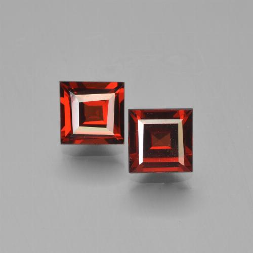 Medium Red Pyrope Garnet Gem - 0.8ct Square Step-Cut (ID: 451273)