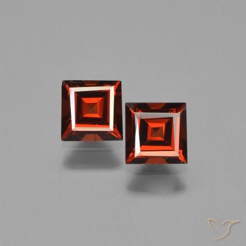 1.48ctw Natural Deep Red Pyrope Garnet, Square, VVS-VS